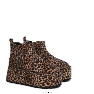 DOLLS KILL HIGH PROWESS CHELSEA PLATFORM BOOTS. Sold out